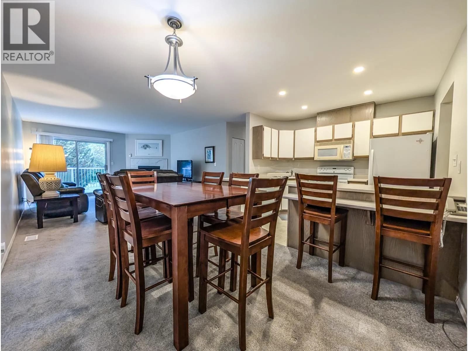 #105 7255 SOUTHRIDGE AVENUE, Prince George, BC photo 2