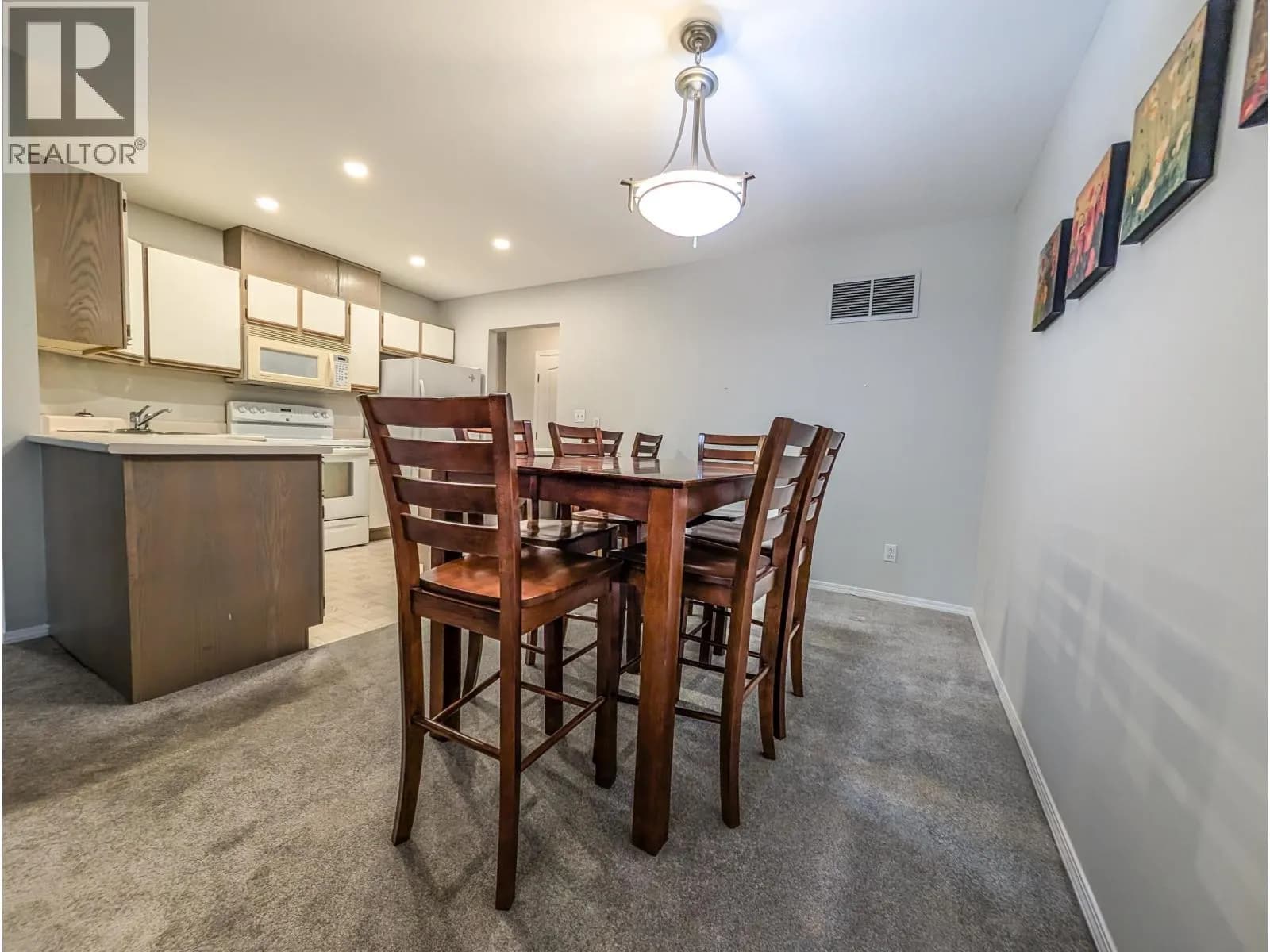 #105 7255 SOUTHRIDGE AVENUE, Prince George, BC photo 3