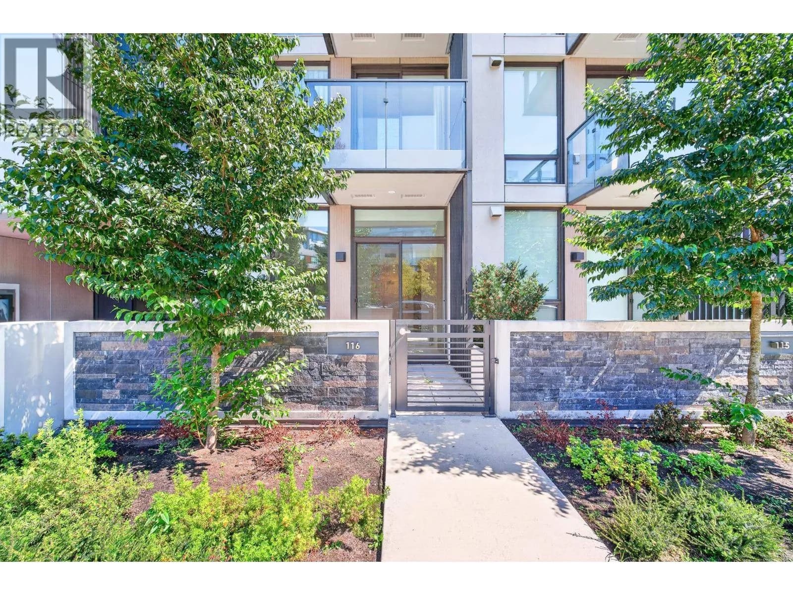 #116 5212 CAMBIE STREET, Vancouver, BC photo 2
