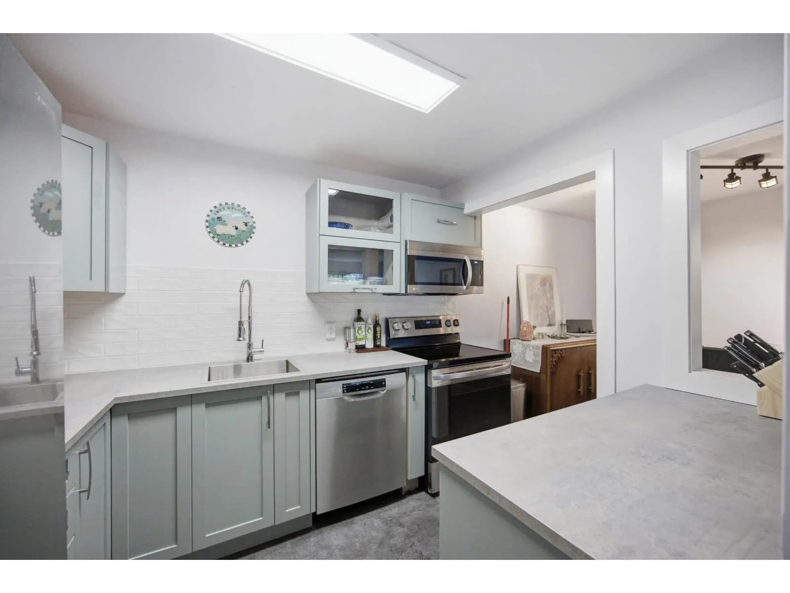 #206 1555 FIR STREET, White Rock, BC photo 4