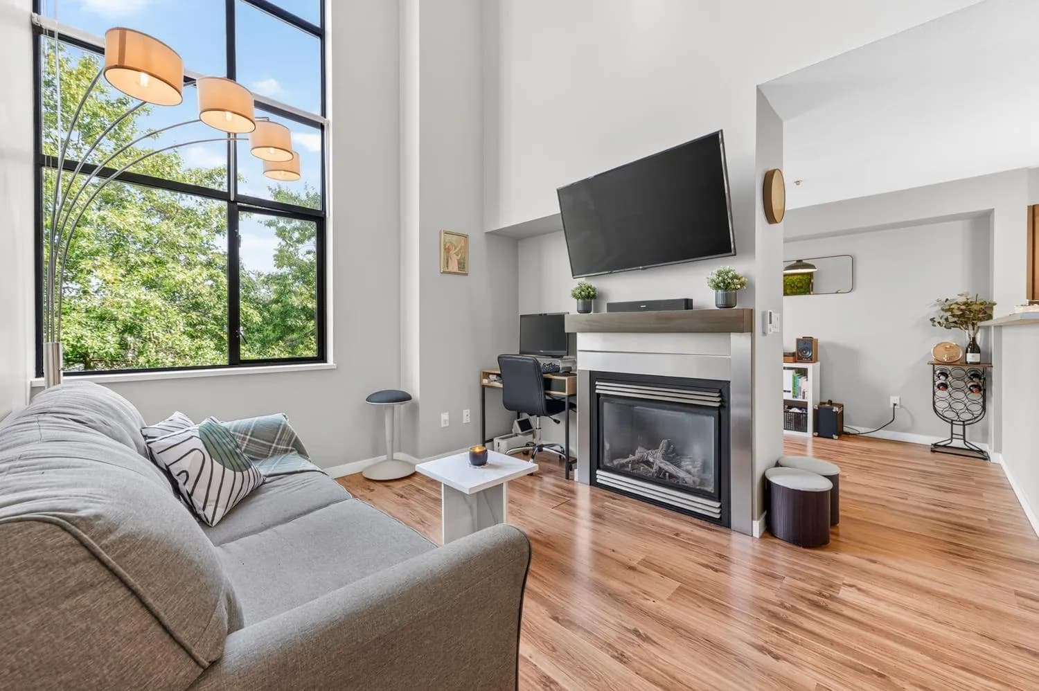 10866 CITY PARKWAY, Surrey