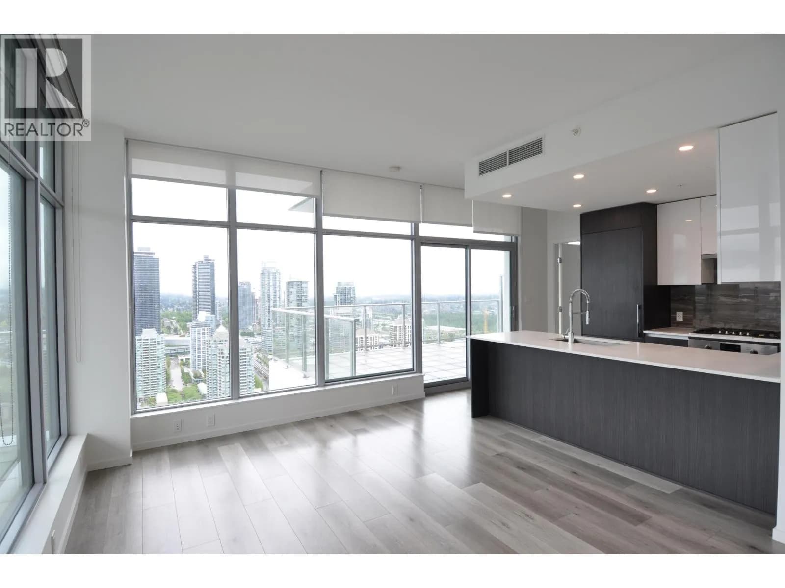 #4401 1888 GILMORE AVENUE, Burnaby, BC photo 5