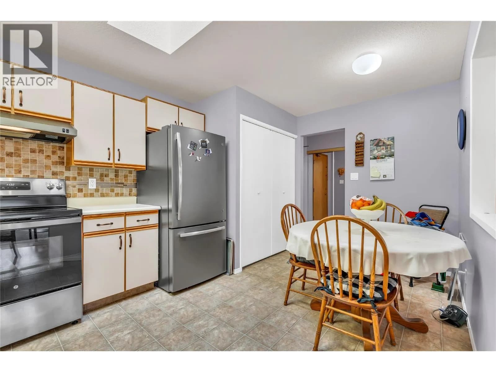 #402 272 Green Avenue W, Penticton, BC photo 2