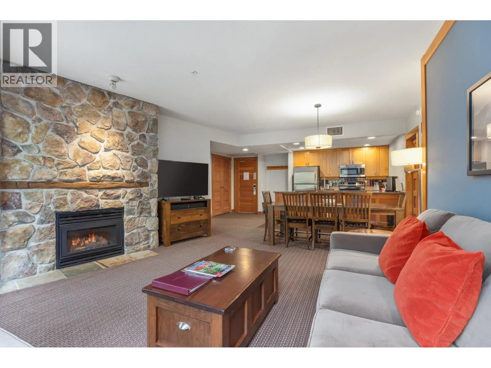#432A 2036 LONDON LANE, Whistler, BC photo 3