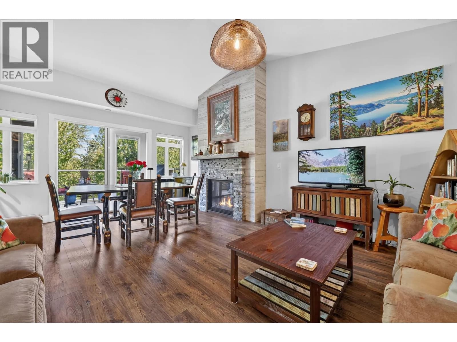 #308 3996 Beach Avenue, Peachland, BC photo 2
