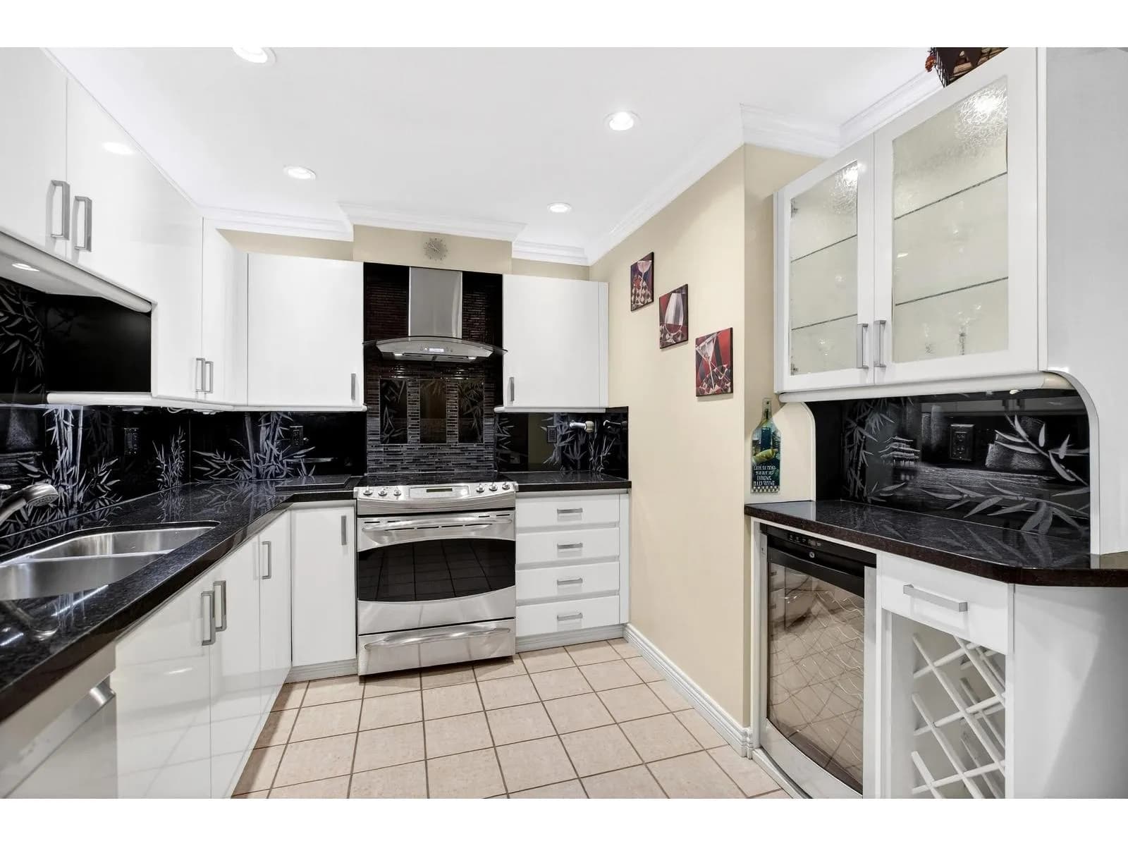 #205 15140 29A AVENUE, Surrey, BC photo 3