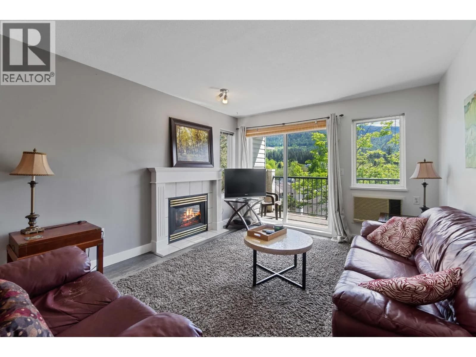 #207 650 3 Street, Salmon Arm, BC photo 3