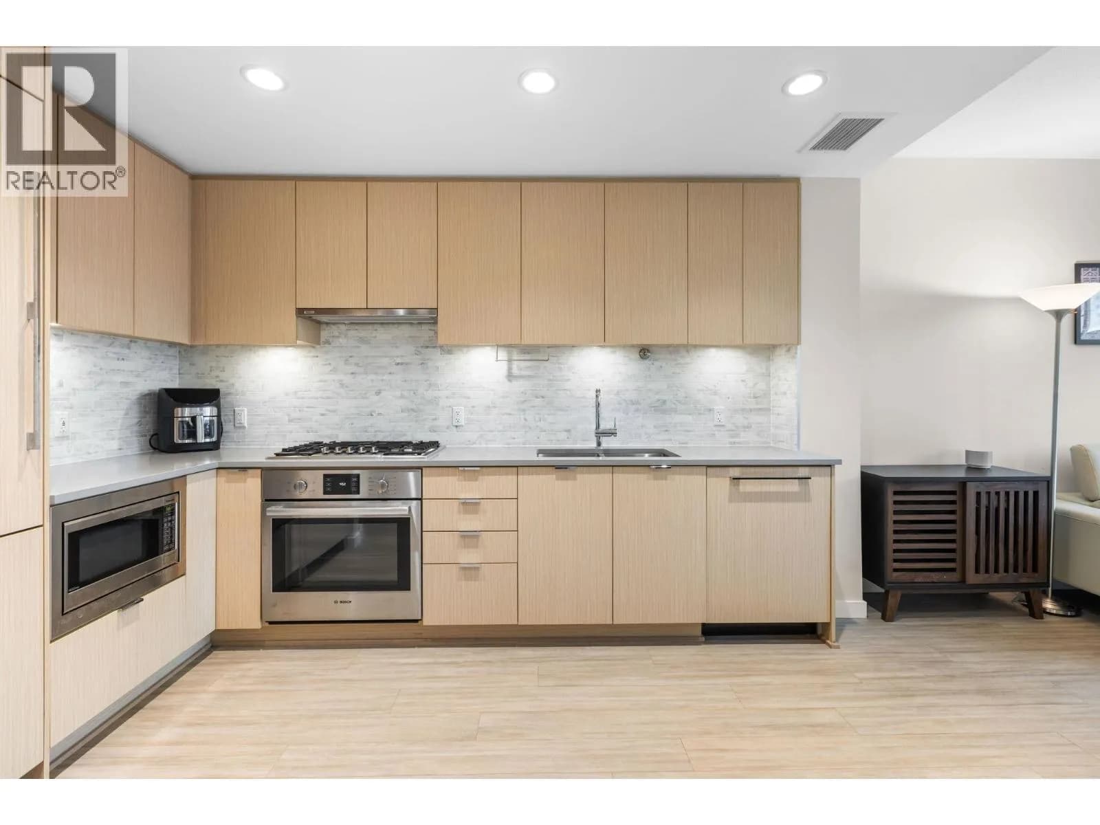 #518 9213 ODLIN ROAD, Richmond, BC photo 4