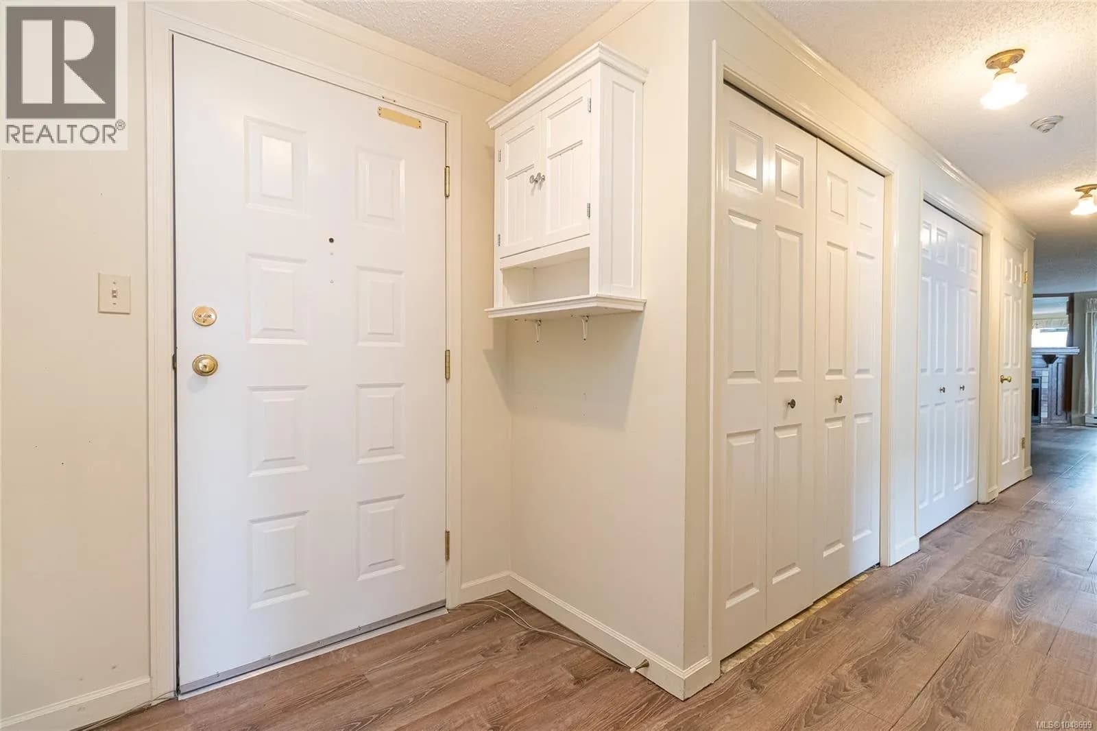 #303 720 Vancouver St, Victoria, BC photo 4