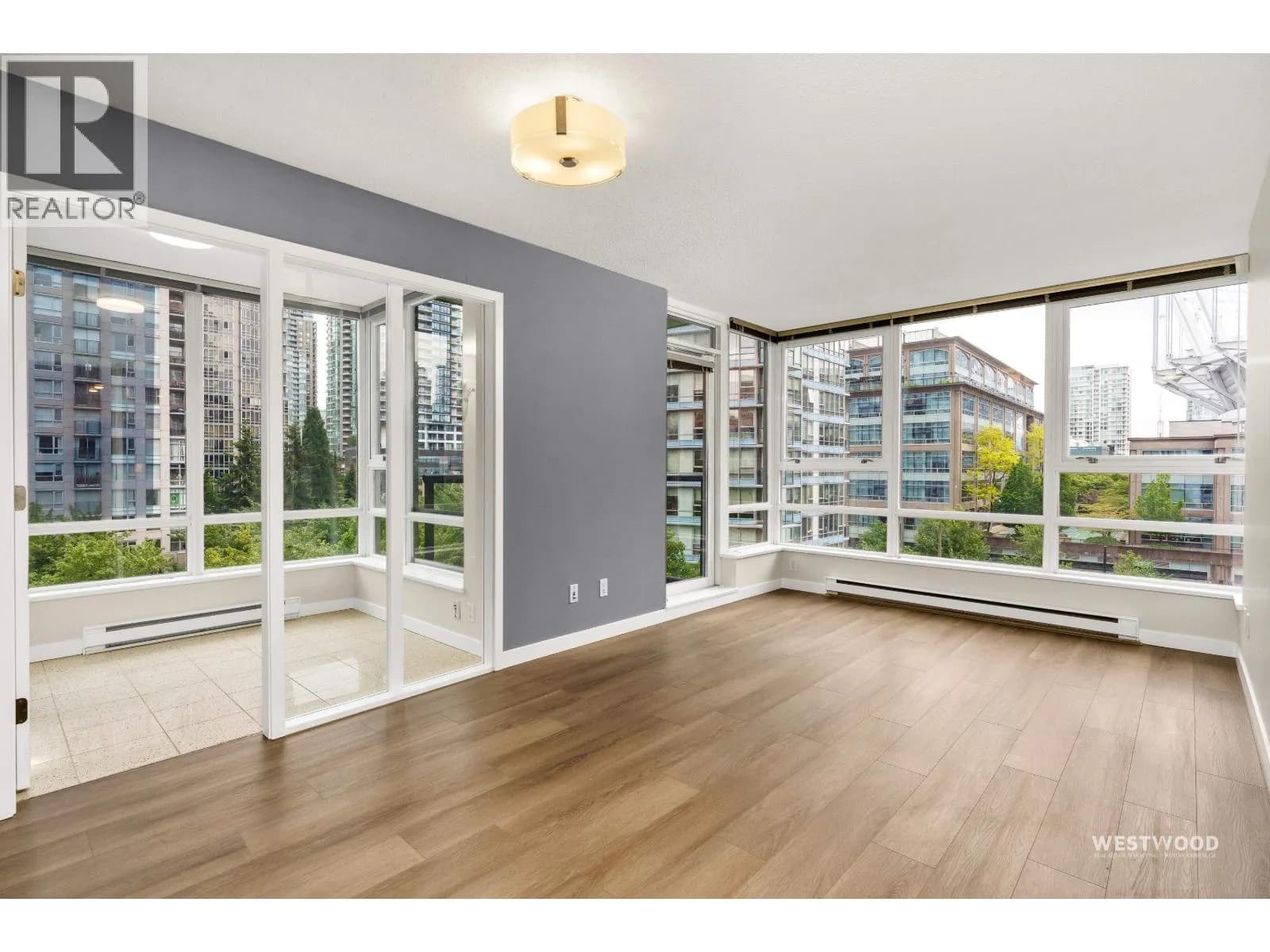 #808 939 EXPO BOULEVARD, Vancouver, BC photo 4