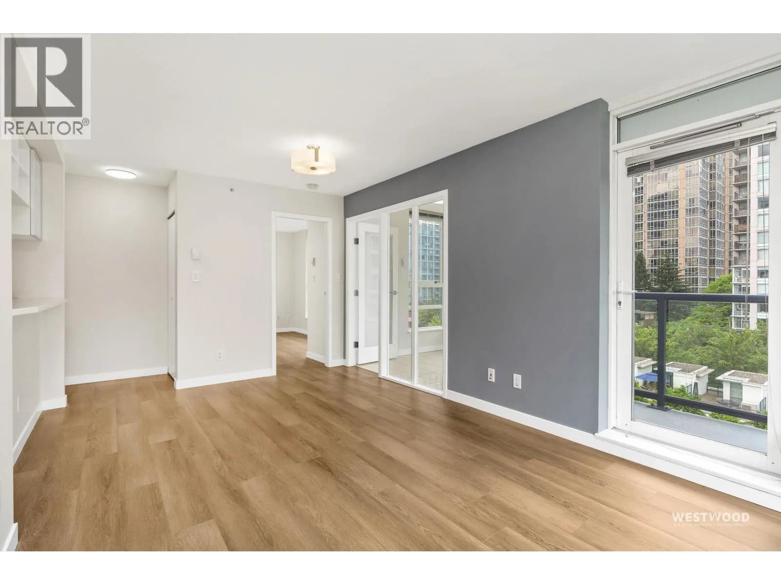 #808 939 EXPO BOULEVARD, Vancouver, BC photo 5