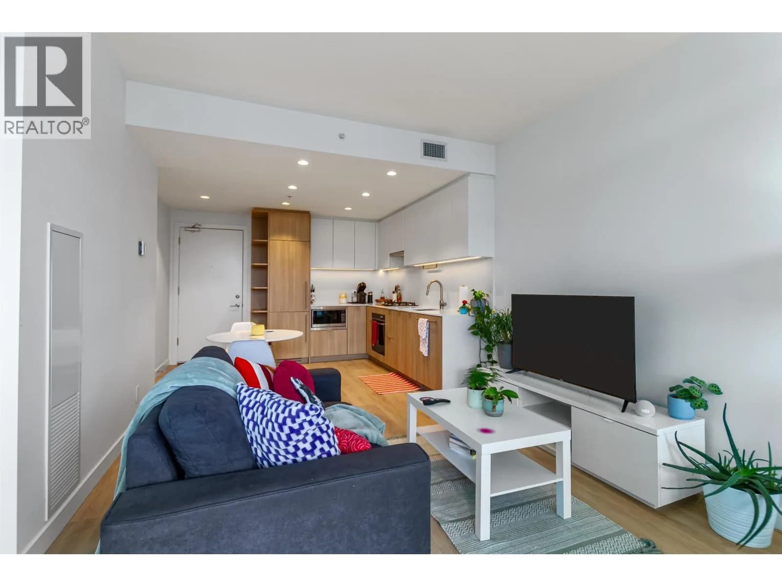 #1707 505 NELSON STREET, Coquitlam, BC photo 4