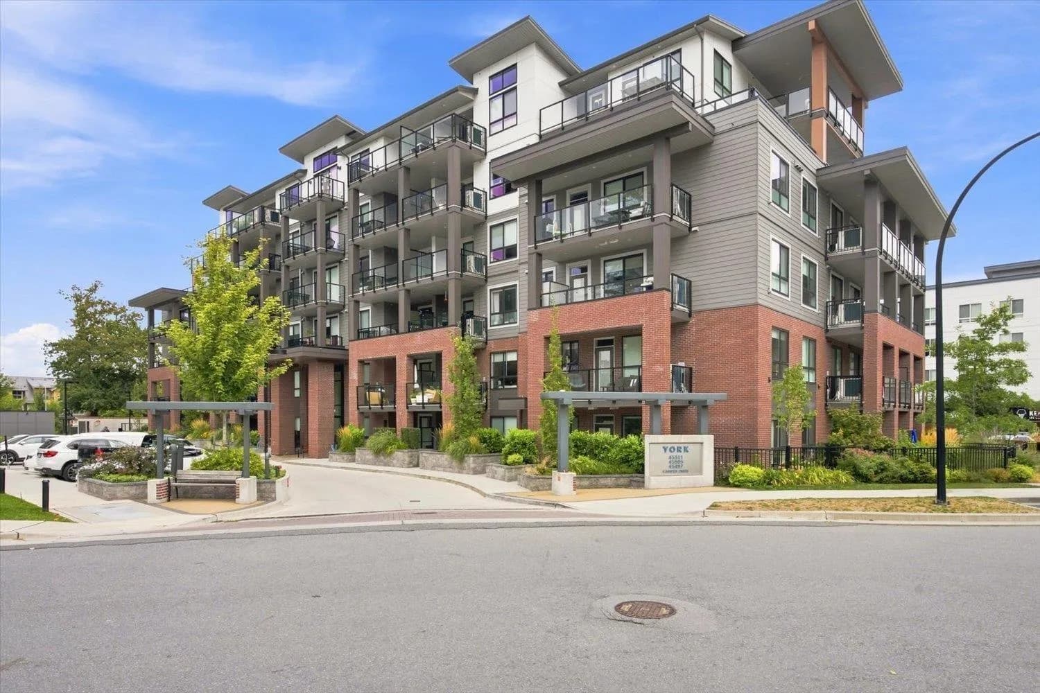 #410 45511 CAMPUS DRIVE, Chilliwack, BC photo 3