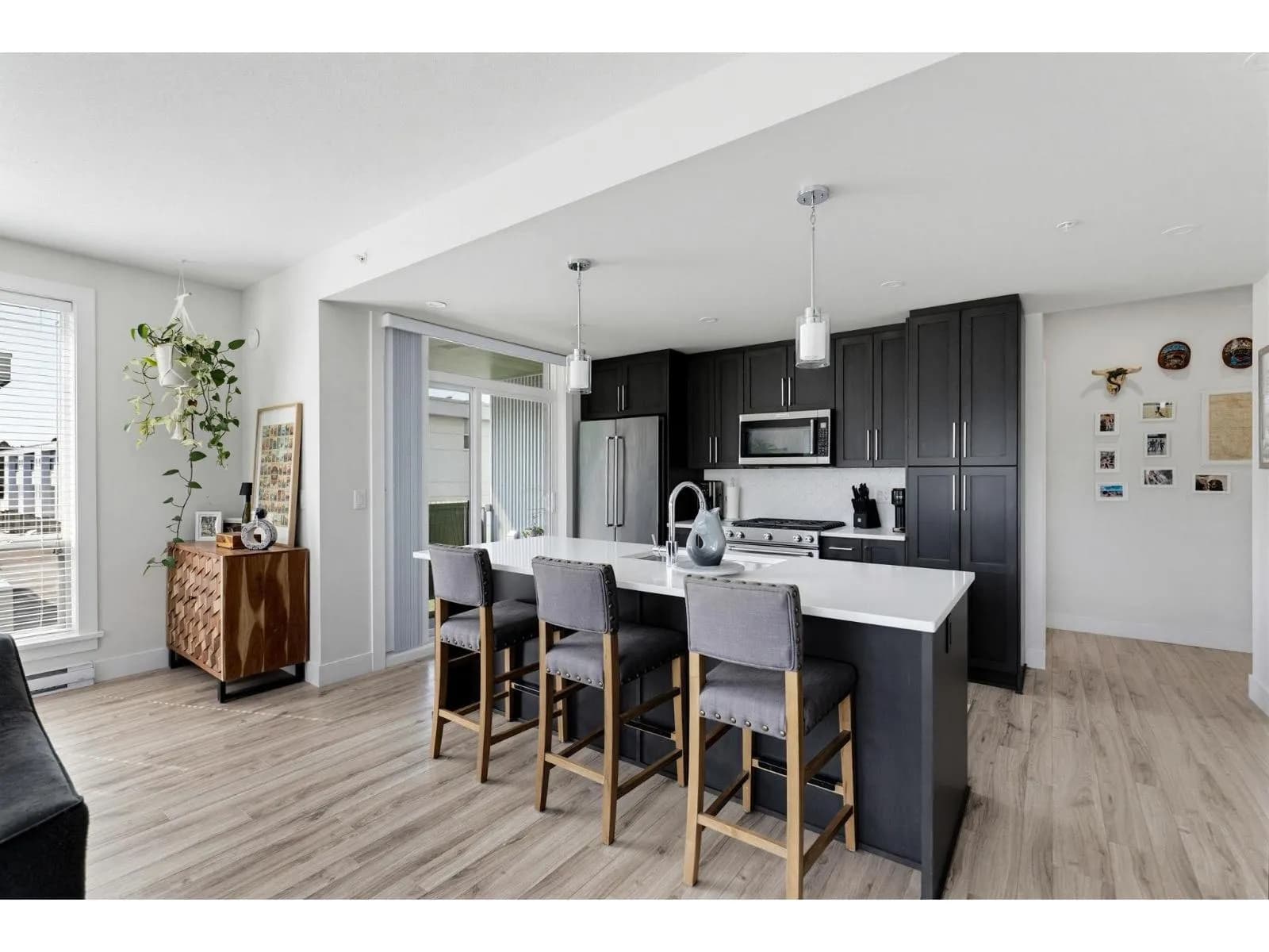 2565 WARE STREET, Abbotsford