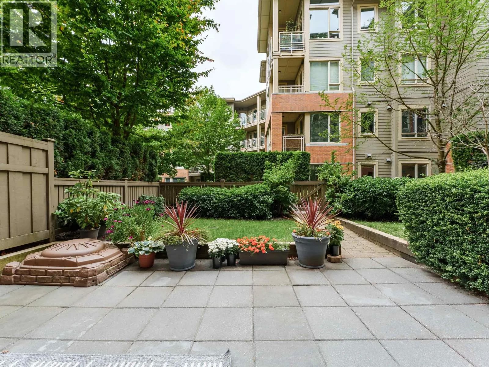 #G11 139 W 22ND STREET, North Vancouver, BC photo 5
