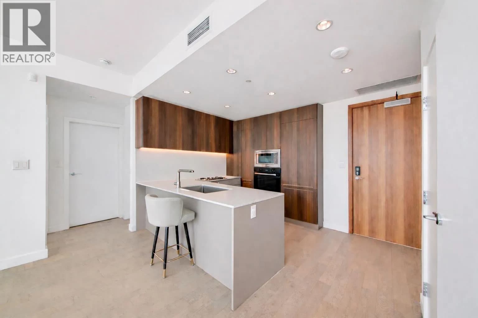 #604 6622 PEARSON WAY, Richmond, BC photo 2