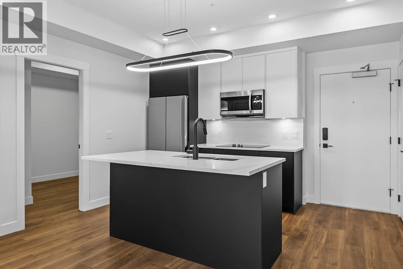 #404 1280 Sutherland Avenue, Kelowna, BC photo 5
