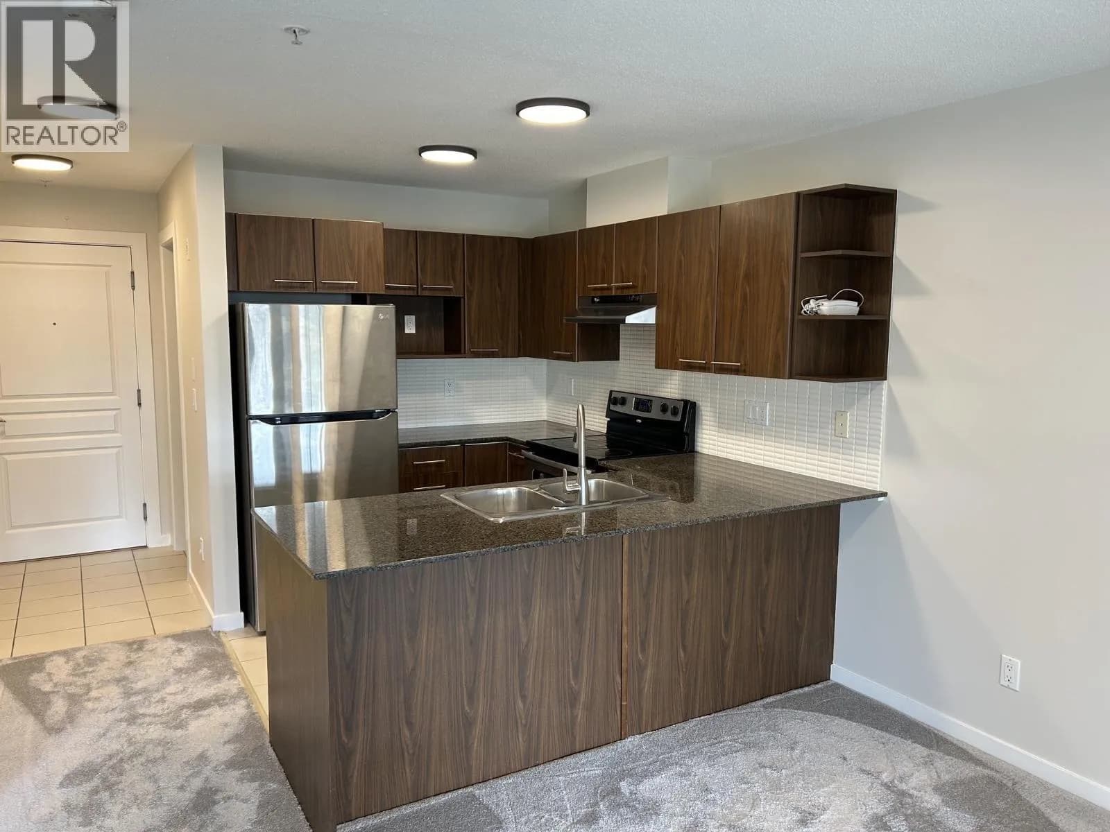 #205 4768 BRENTWOOD DRIVE, Burnaby, BC photo 4