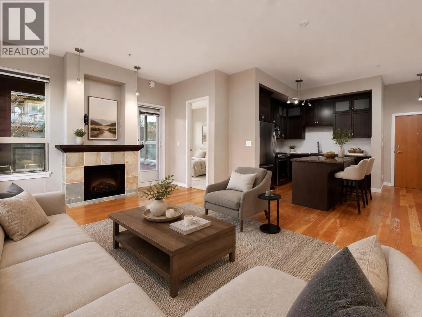 #209 240 SALTER STREET, New Westminster, BC photo 2