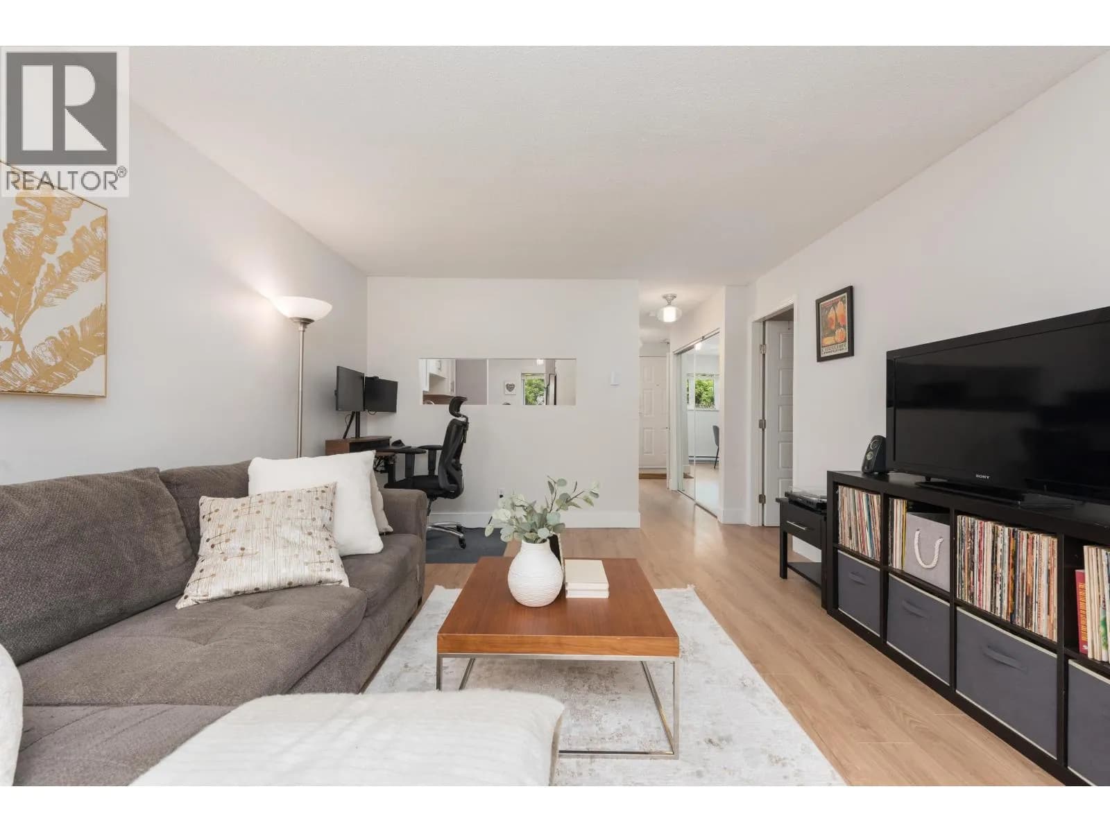 #104 1330 GRAVELEY STREET, Vancouver, BC photo 3
