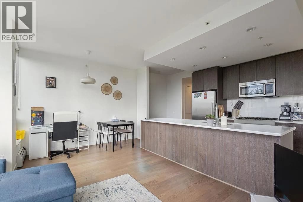 9060 UNIVERSITY CRESCENT, Burnaby