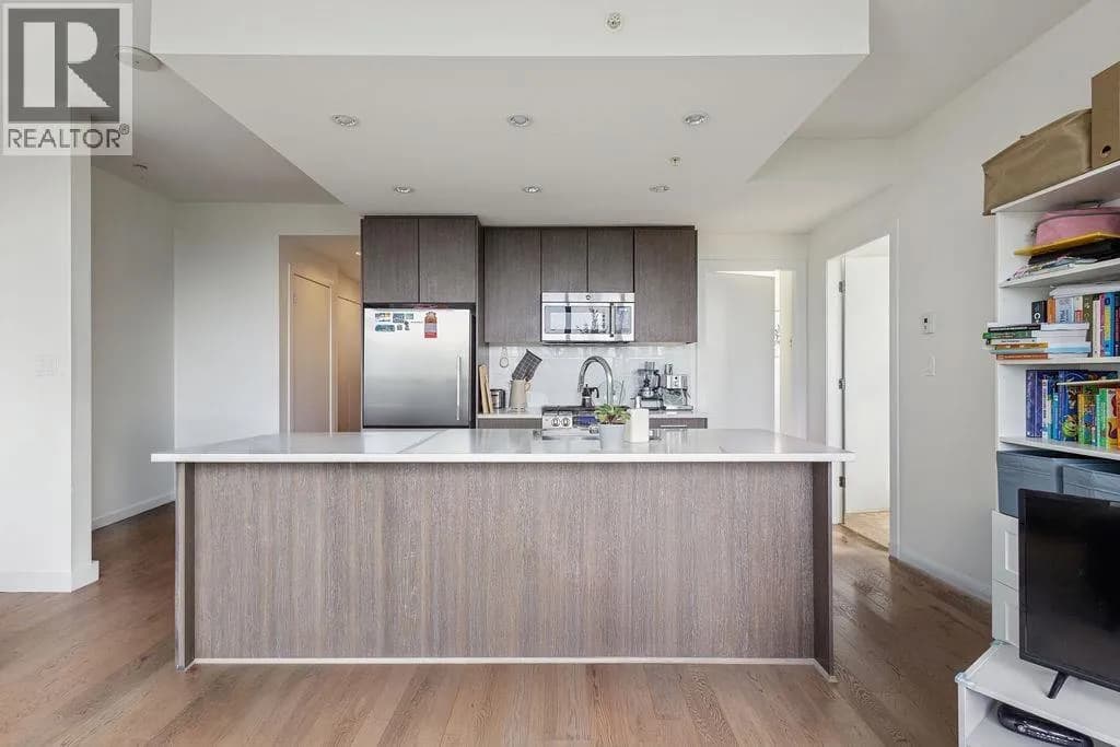#702 9060 UNIVERSITY CRESCENT, Burnaby, BC photo 5