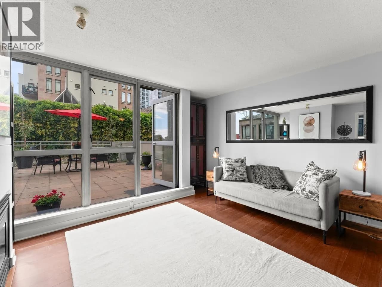 #401 1238 RICHARDS STREET, Vancouver, BC photo 3