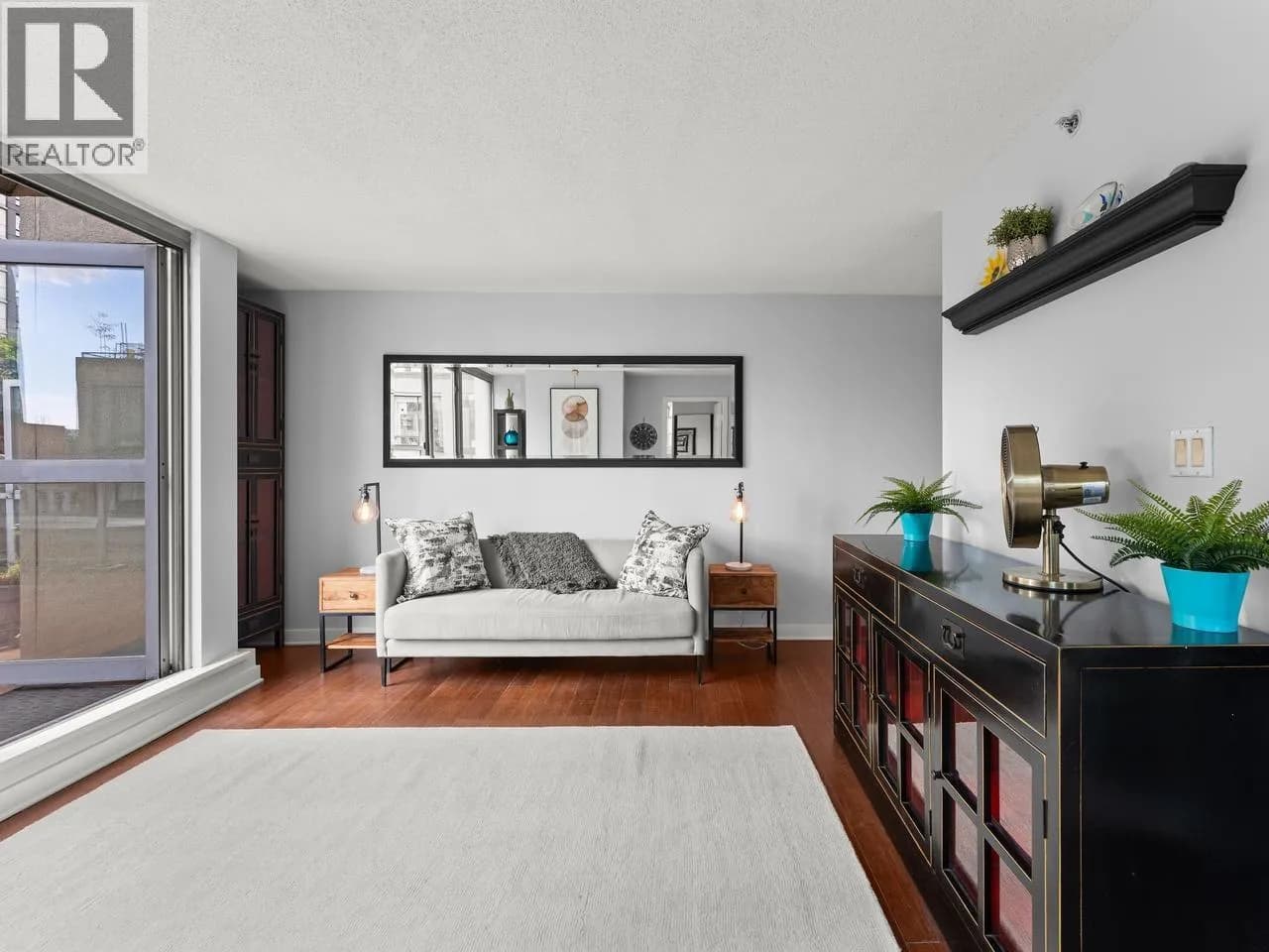 #401 1238 RICHARDS STREET, Vancouver, BC photo 5