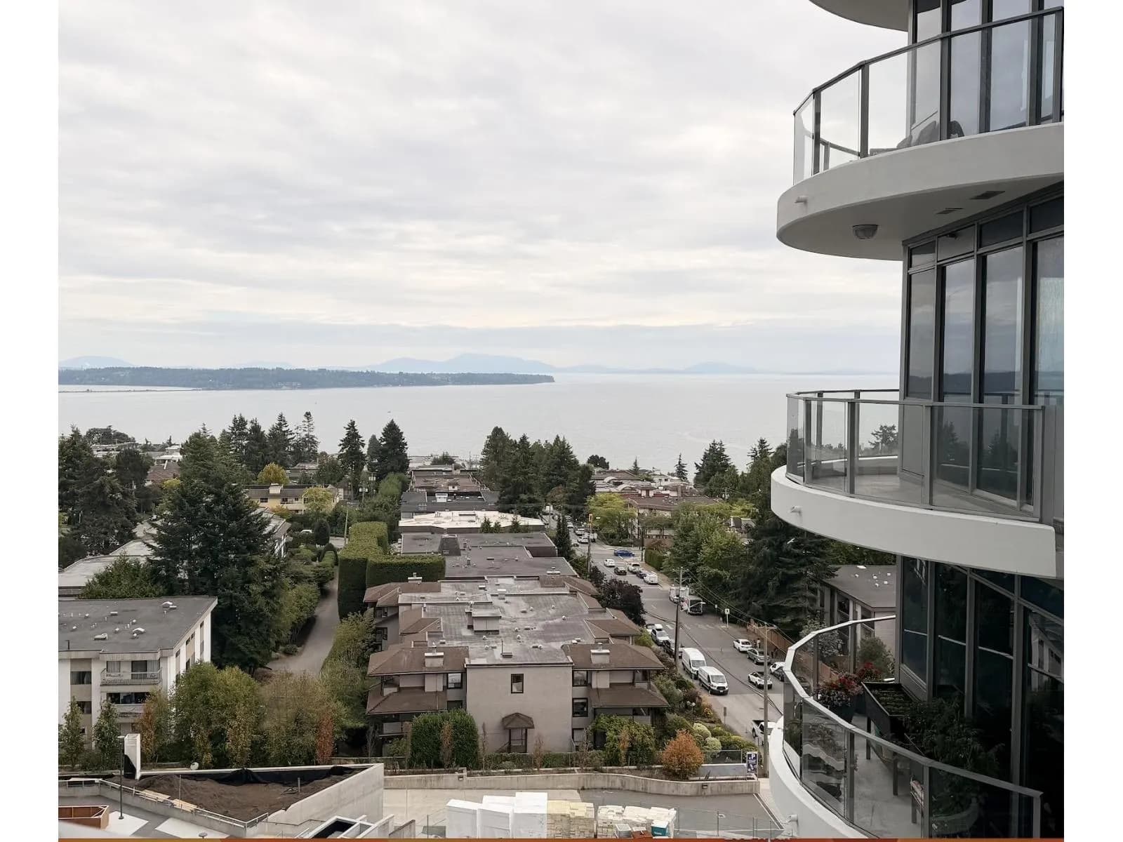 #1105 1500 MARTIN STREET, White Rock, BC photo 3
