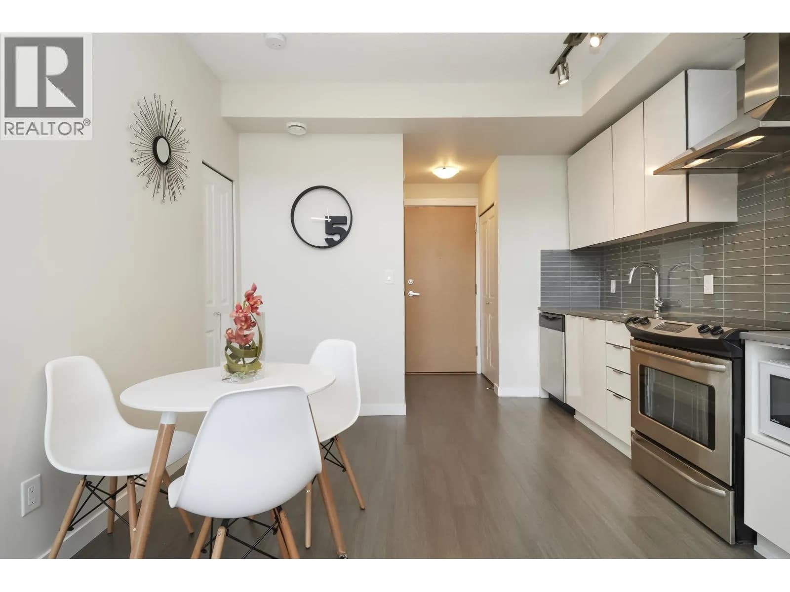 #516 9168 SLOPES MEWS, Burnaby, BC photo 3