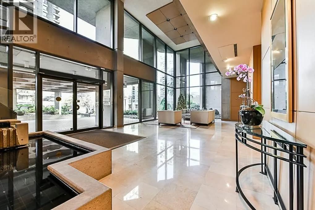 #501 738 BROUGHTON STREET, Vancouver, BC photo 3