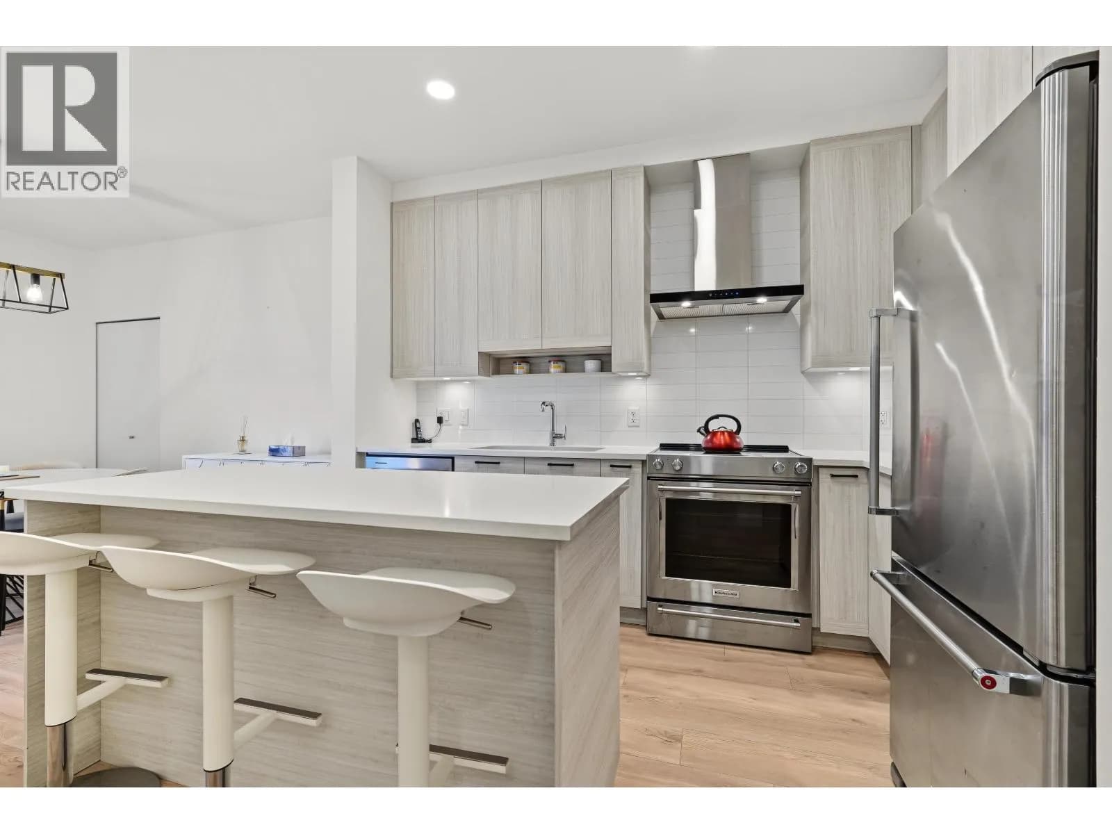 7169 14TH AVENUE, Burnaby