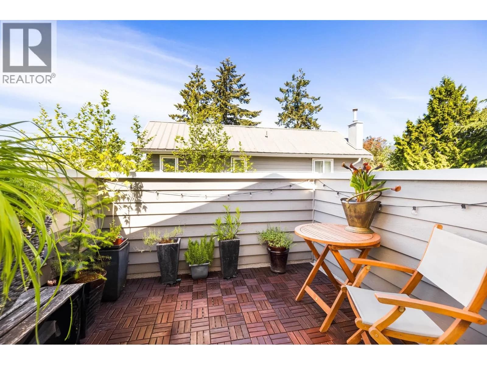 #303 1528 BOWSER AVENUE, North Vancouver, BC photo 4