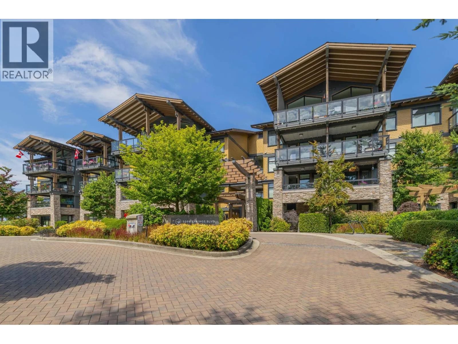 #301 5099 SPRINGS BOULEVARD, Delta, BC photo 3