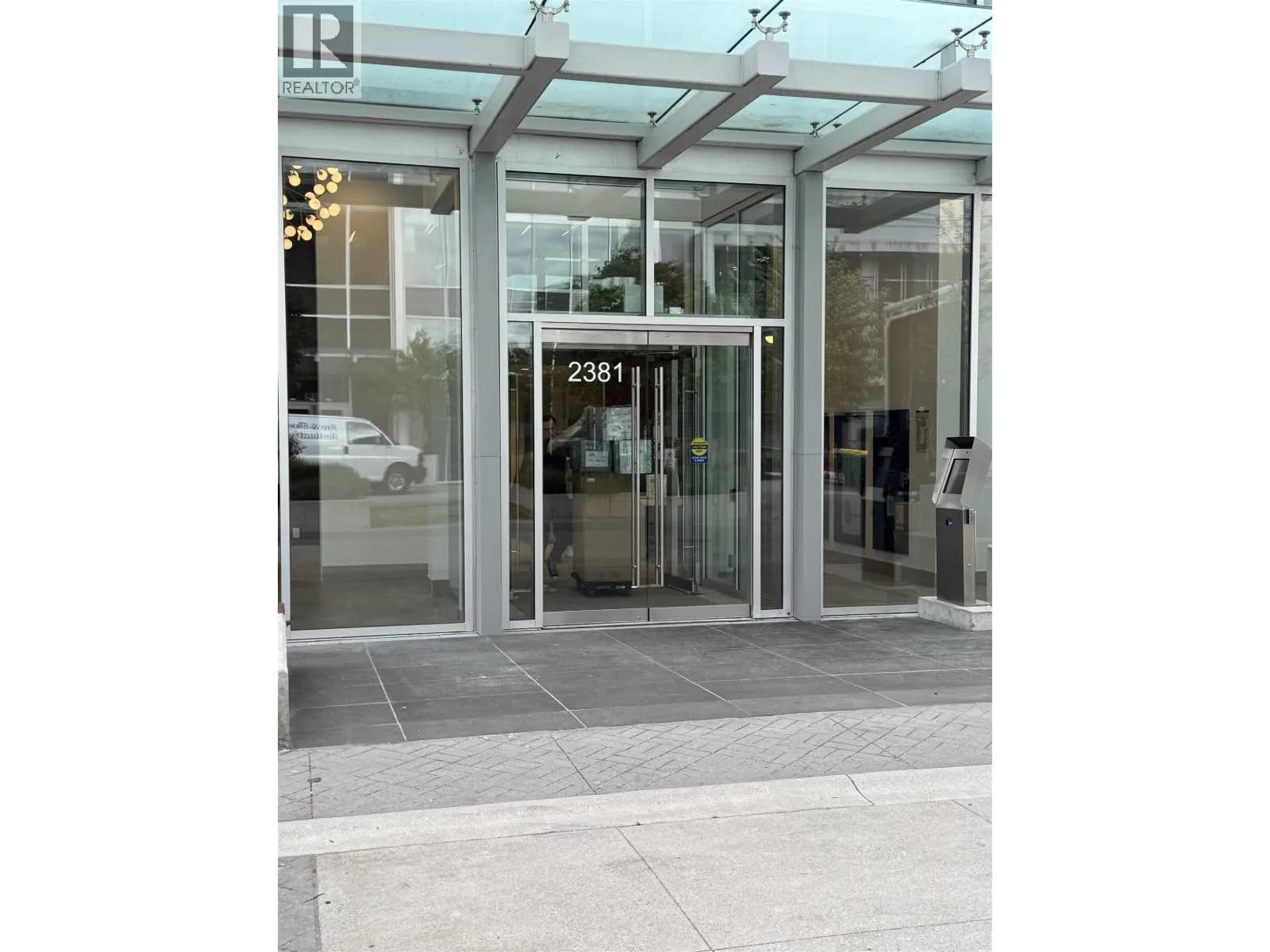 2381 BETA AVENUE, Burnaby
