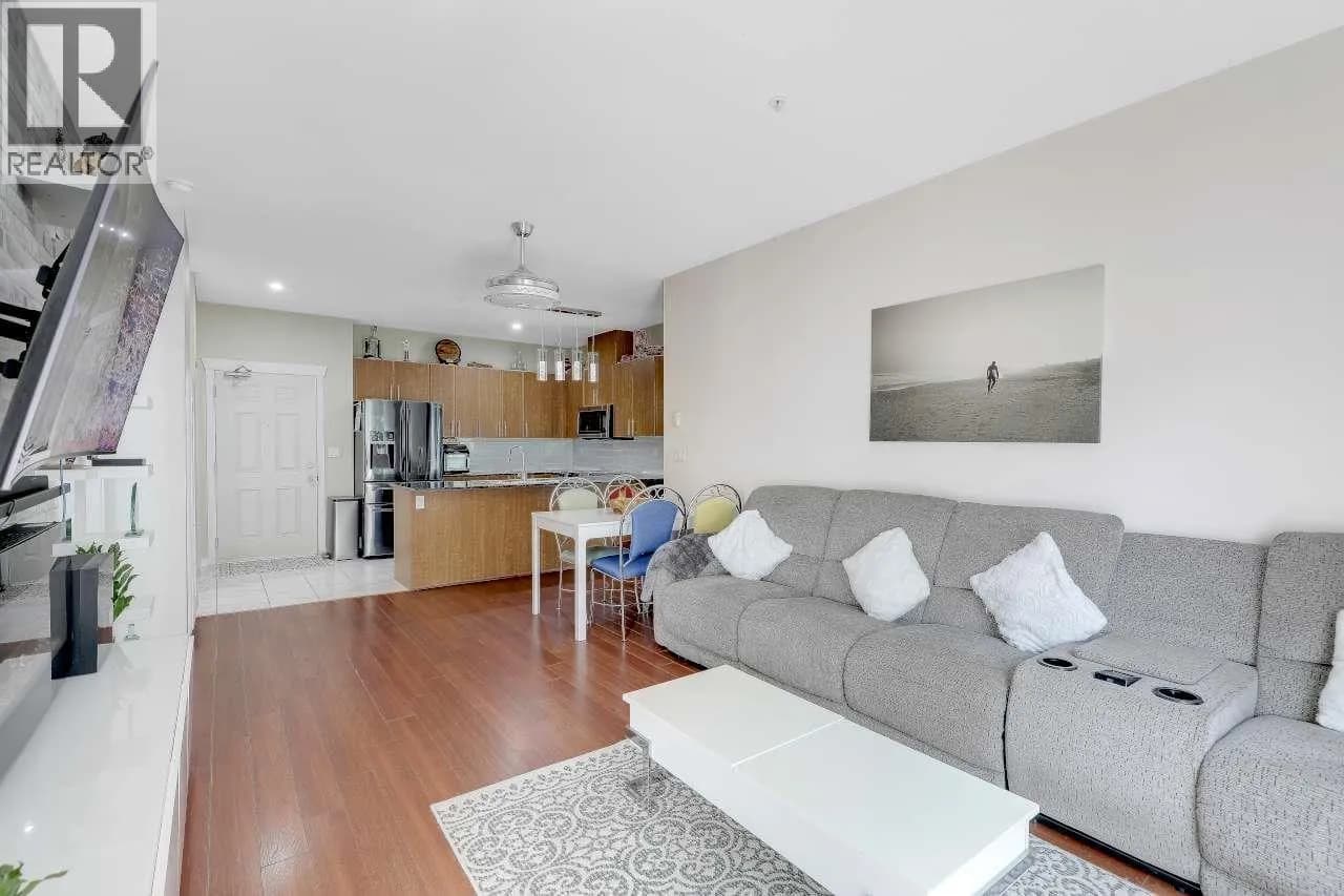 #208 2488 KELLY AVENUE, Port Coquitlam, BC photo 3