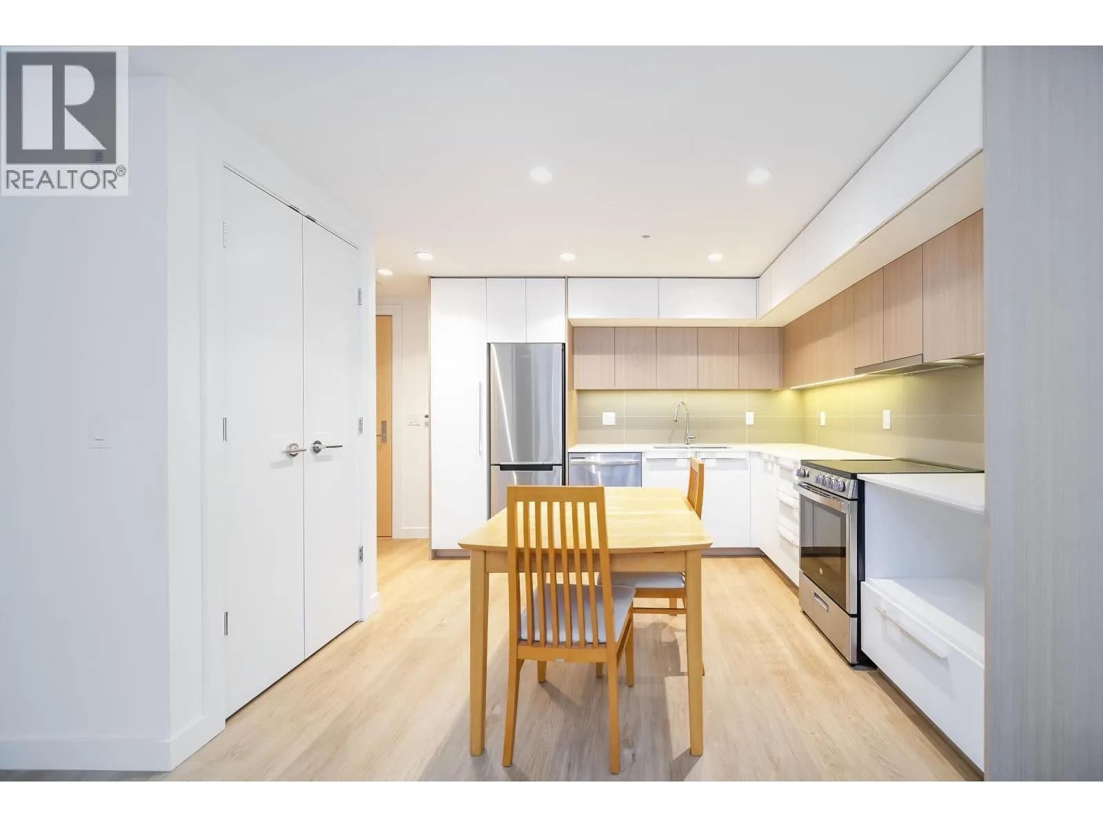 #412 9888 UNIVERSITY CRESCENT, Burnaby, BC photo 5