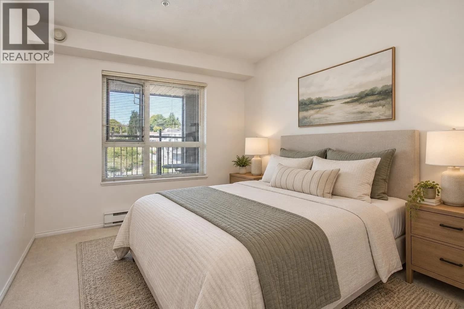 #606 221 ELEVENTH STREET, New Westminster, BC photo 3