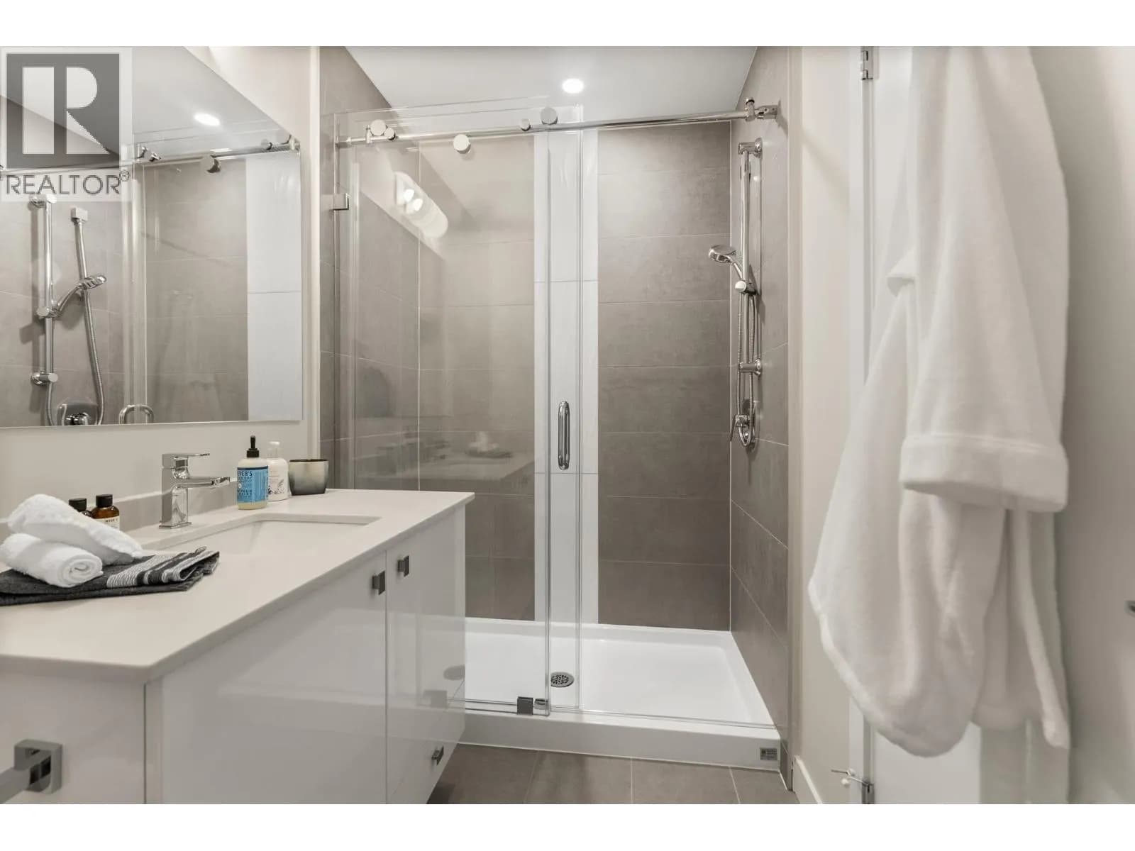 #403 23200 GILLEY ROAD, Richmond, BC photo 2