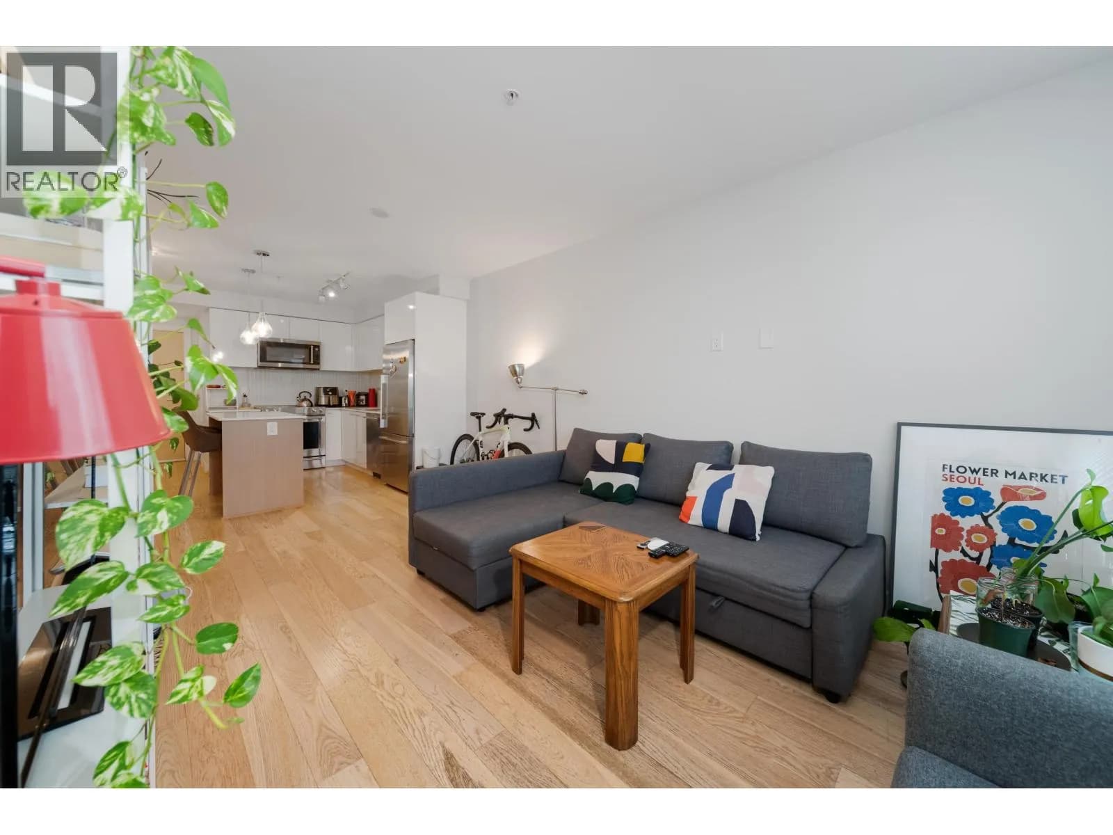 #403 233 KINGSWAY, Vancouver, BC photo 5
