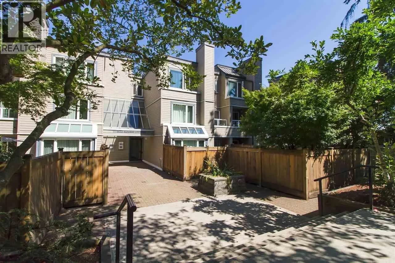 5025 SANDERS STREET, Burnaby