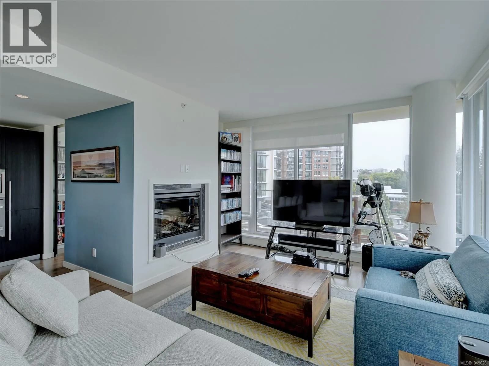 #406 708 Burdett Ave, Victoria, BC photo 5