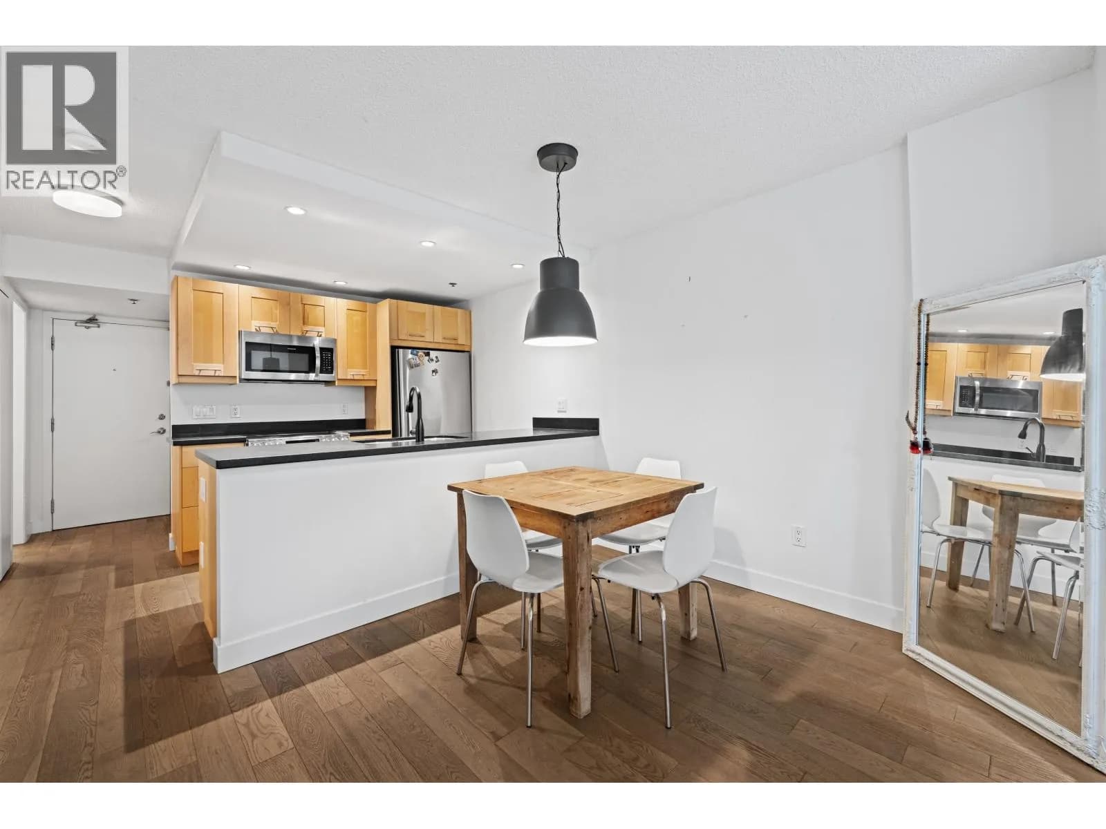 #304 1925 W 2ND AVENUE, Vancouver, BC photo 5