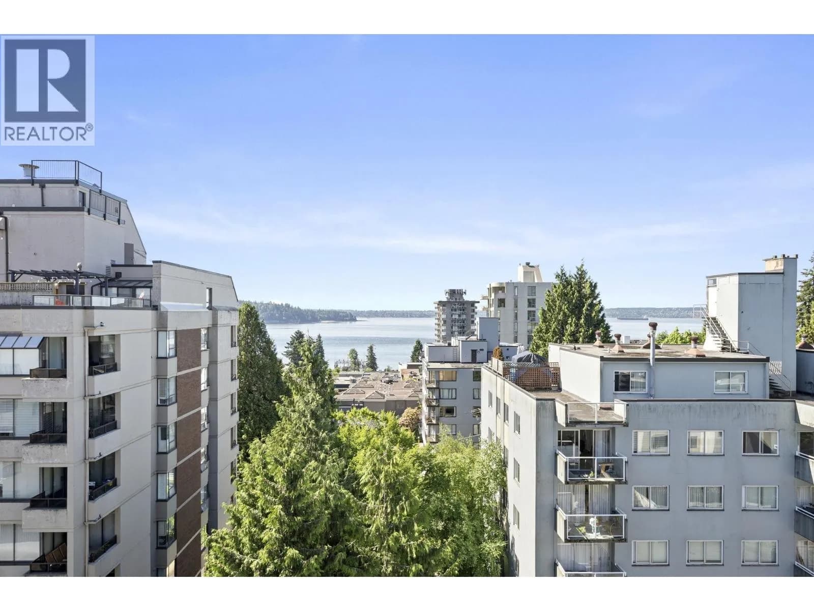 #504 1750 ESQUIMALT AVENUE, West Vancouver, BC photo 2