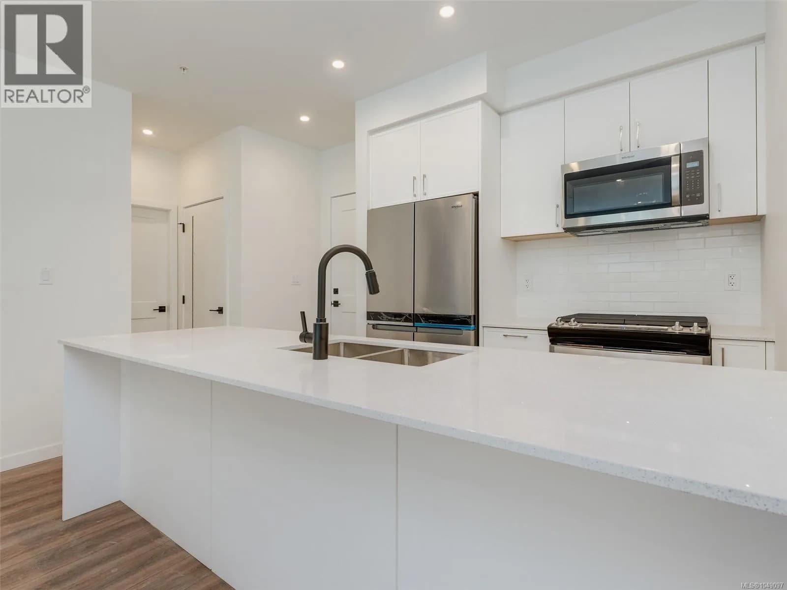 #309 654 Granderson Rd, Langford, BC photo 2