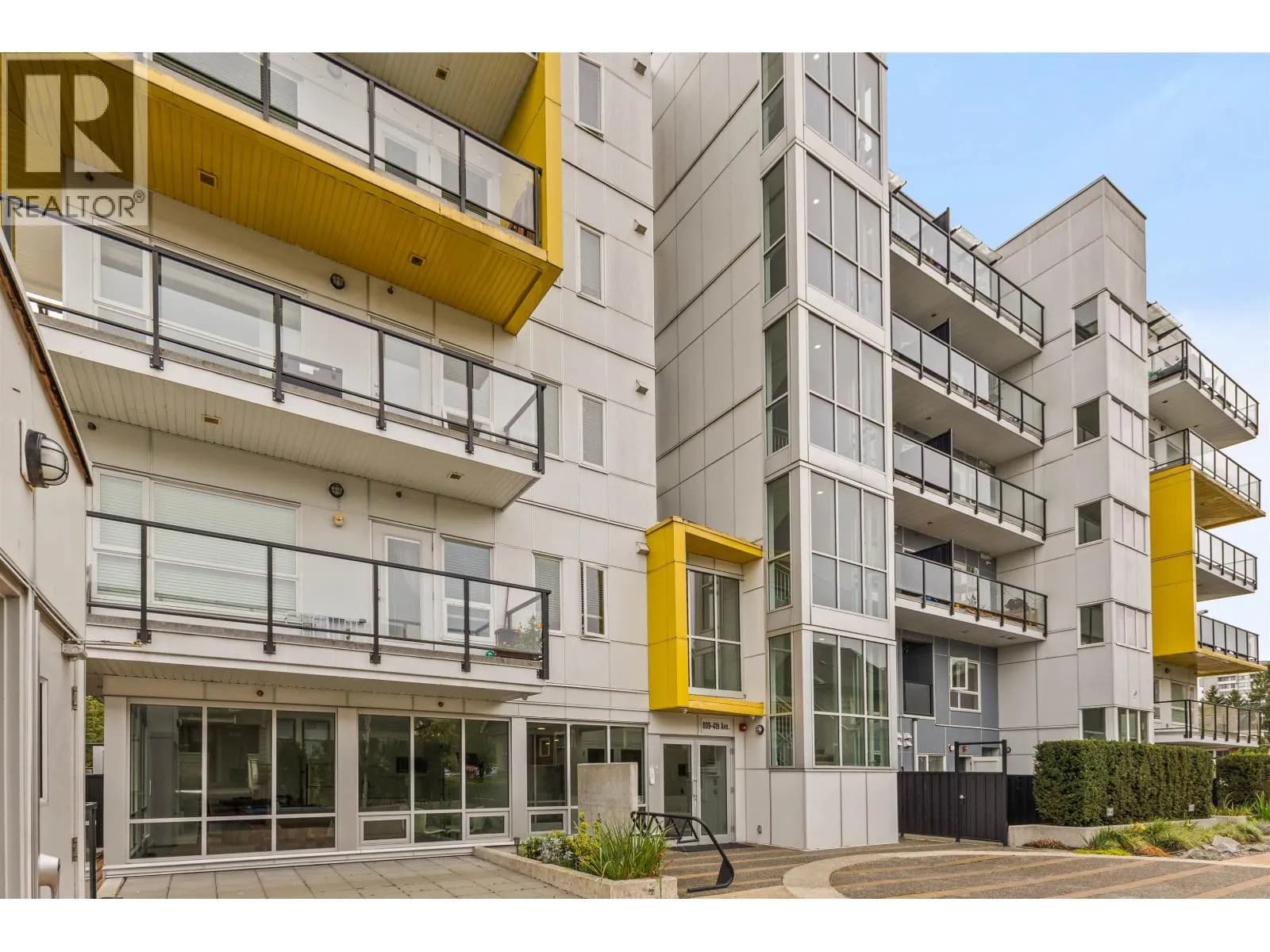 809 FOURTH AVENUE, New Westminster