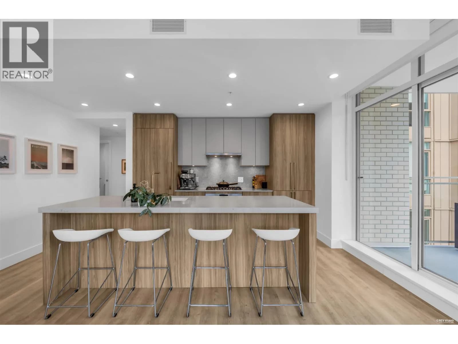 #306 2325 EMERY COURT, North Vancouver, BC photo 5
