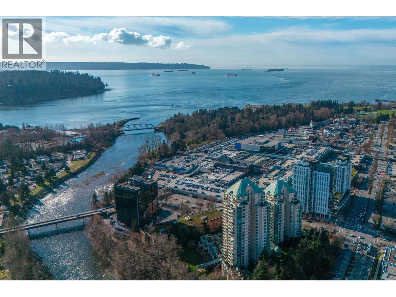 338 TAYLOR WAY, West Vancouver