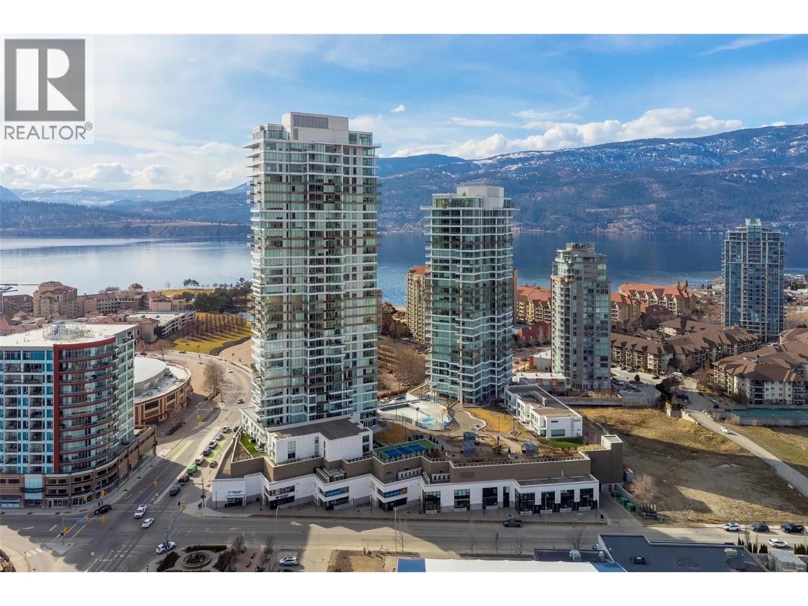 #2202 1191 Sunset Drive, Kelowna, BC photo 2