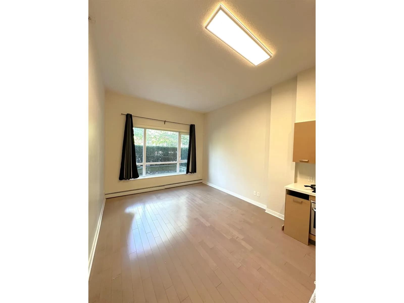 #102 13380 108 AVENUE, Surrey, BC photo 5